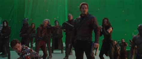 Watch the Avengers: Endgame cast hilariously assemble in a new blooper ...