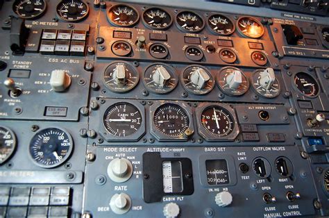 Flight Engineer's Panel | Boeing 747-136 cockpit at the Hill… | Flickr