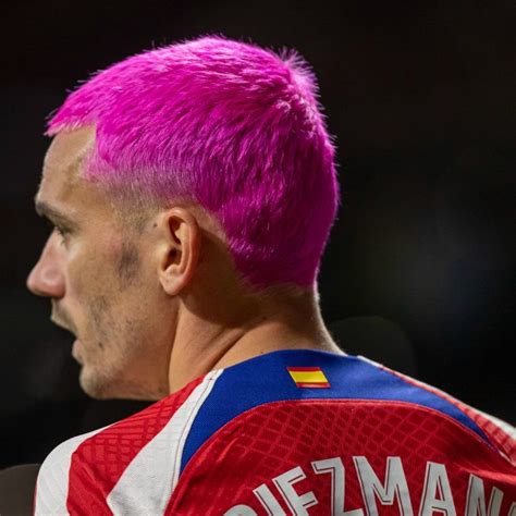 Griezmann dyed his hair pink before the match against Elche | Fransk