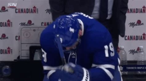 Toronto Maple GIF - Toronto Maple Leafs - Discover & Share GIFs