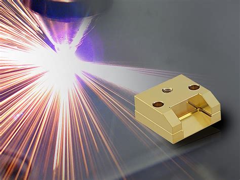 275-Watt Passively-Cooled Diode Laser for Hard Pulse and CW Conditions – Lasphotonics