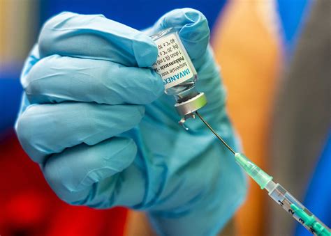 GGD IJsselland mailt 148 namen van mensen voor vaccinatie apenpokken ...