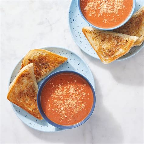 Recipe: Garlic Bread Grilled Cheese & Tomato Soup with Pancetta - Blue Apron