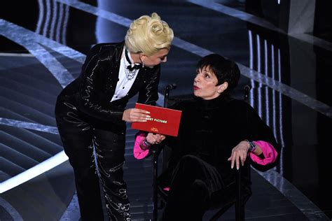 Liza Minnelli Oscar Selfie