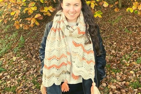 The Honey Scarf - Crochet Ripple Scarf Pattern - Burgundy and Blush