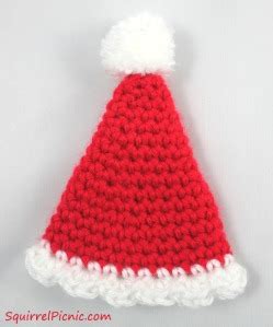 Crochet a Santa Hat for Your Squirrel Friend | Squirrel Picnic