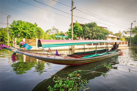 Khlong Lat Mayom Floating Market | An Easy Bangkok Day Trip (2023 Update) - The Lost Passport