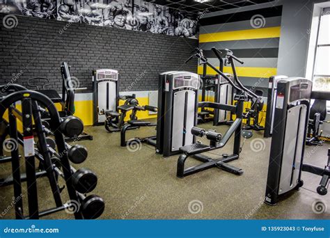 Empty Gym for Fitness and Bodybuilding Editorial Stock Photo - Image of lift, bodybuilding ...