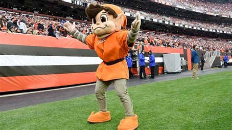 Brownie the Elf: Meet the Cleveland Browns' new old mascot | FOX 32 Chicago