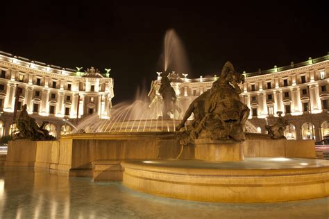 Piazza della Repubblica, Rome City Centre Vacation Rentals: house rentals & more | Vrbo