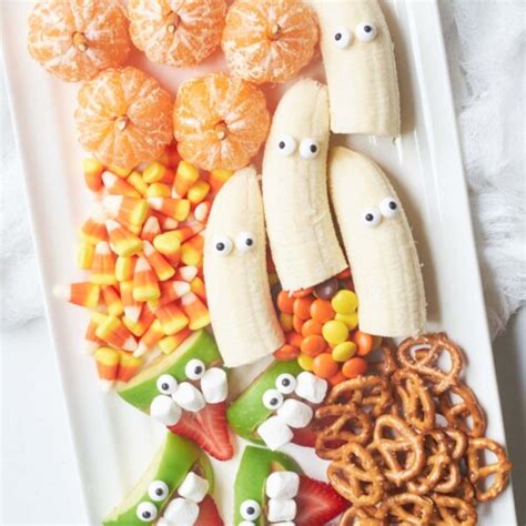 Halloween Fruit Tray - Recipes From A Pantry