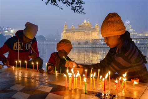 Gurpurab 2020 photos: With candles, diyas and fireworks, Sikhs across India celebrated their ...