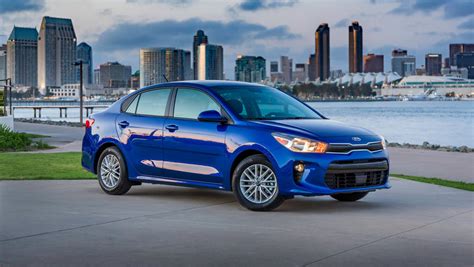 2017 Kia Rio sedan debuts in New York - Car News | CarsGuide