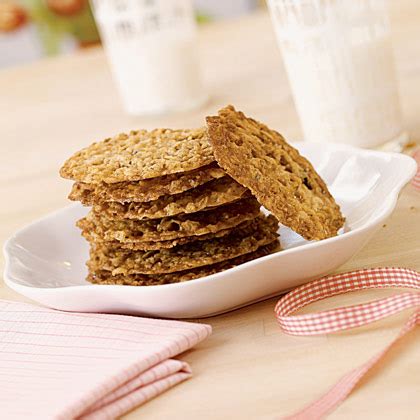 Mrs Fields Lacy Oatmeal Cookies - Make your favorite Restaurant & Starbucks recipes at home with ...