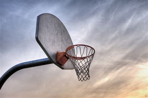 How to Make Ten Free Throws in a Row - Carlos Portocarrero