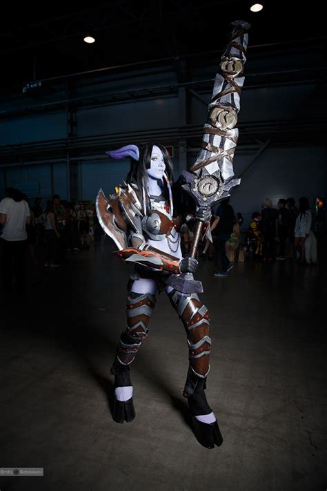 Wow! Impressive Female Draenei cosplay