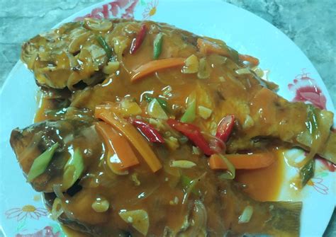 Resep Ikan kakap goreng asam manis oleh Husnul Khotimah - Cookpad