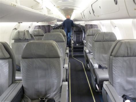 American Eagle Airlines Bombardier CRJ-700 First Class Cabin Interior Photos | AirlinesFleet.com