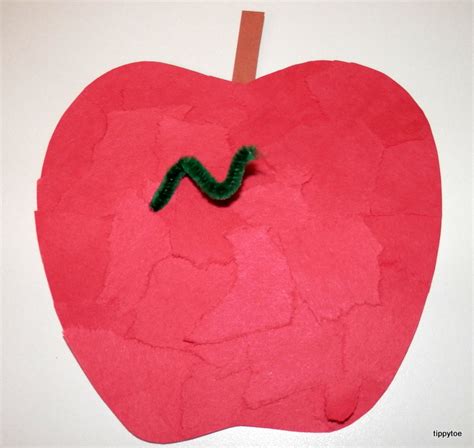 Tippytoe Crafts: Wormy Apples