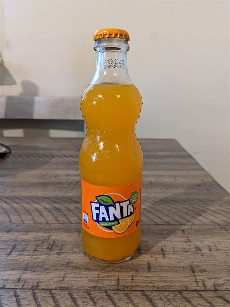 Found this variety of Fanta at the local European market. : r/ToFizzOrNotToFizz