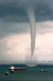 Tornadoes: FACTS ABOUT TORNADOES!