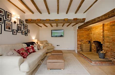 Beautiful Interiors That Feature Exposed Wooden Beams