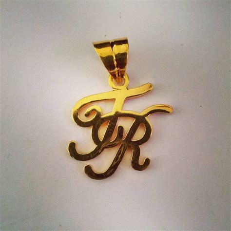 Engraved Gold Pendants | | Personalized Gold Jewellery - Augrav.com