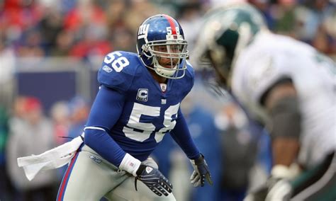 Raiders hire ex-Giant Antonio Pierce as head coach