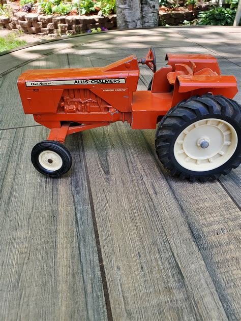 Toy Tractor Allis Chalmers 190 XT 1/16th Scale Tractor - Etsy