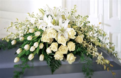 What Different Funeral Flowers Really Mean: Expert Tips for Selecting ...