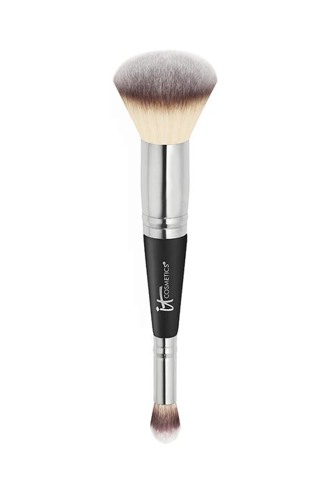 The Foundation Brushes the Pros Are Obsessed With | Best foundation brush, Foundation brush ...