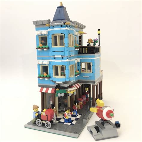 LEGO MOC 31105 Townhouse Toy Store (modular modification) by zr_legomaniac | Rebrickable - Build ...