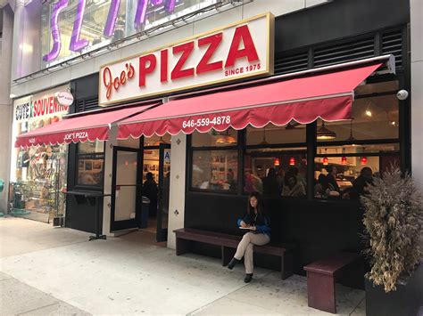 31 Days of Pizza: Day 26, 2017: Joe's Pizza (Midtown, NYC)