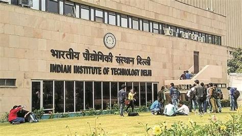 IIT Delhi Launched New Artificial Intelligence Program - Analytics Drift