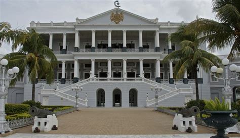 An Architectural Tour Of Falaknuma Palace, Hyderabad’s First Structure To Get Electricity