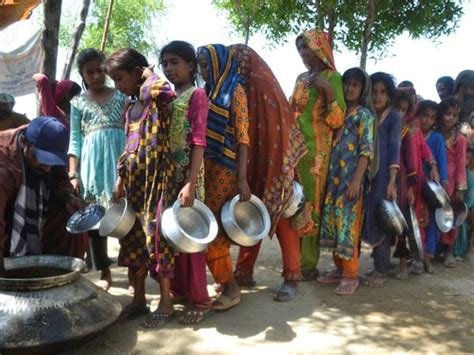 UN: 5.7 million Pakistani flood victims to face serious food crisis in next 3 months | Pakistan ...