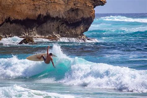 Surf Spots in Kauai- The Complete Guide to Surfing in Kauai