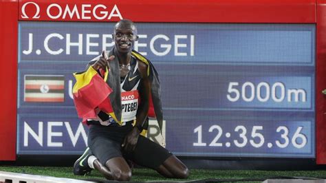 Joshua Cheptegei smashes 16-year-old 5,000 metres world record in ...