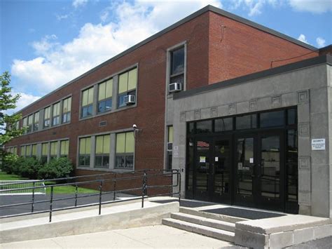 Flickriver: Photoset 'London Junior High School (1960)--London, Ohio' by oldohioschools