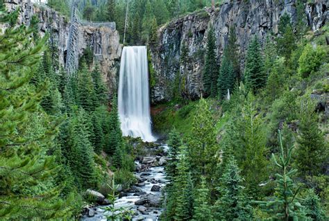 Best time for Tumalo Falls Hike in Portland 2020 - Best Season