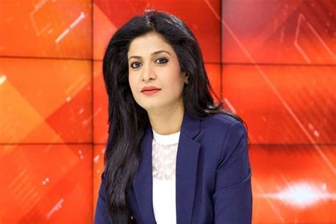 Aaj Tak News Anchor Anjana Om Kashyap Biography, Net Worth, Marriage, Husband, Children | Youth ...