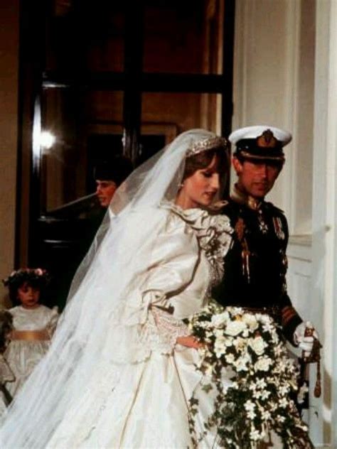 Diana and Prince Charles | Princess diana wedding, Royal wedding dress, Princess diana