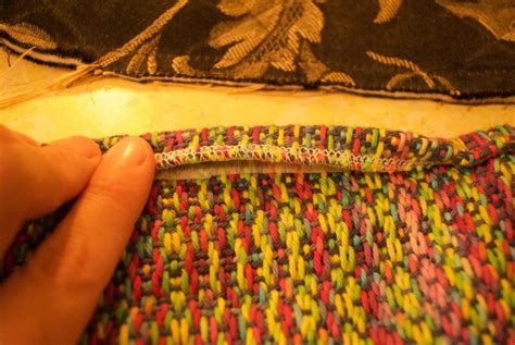 Cutting handwoven cloth, one method