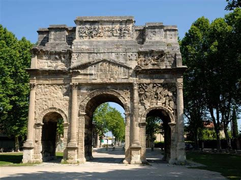 The Roman Original Arc de Triomphe, Orange, Provence | solosophie