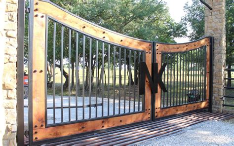 Metal or Wood Custom Driveway Gate—Which Is Best? - Aberdeen Gate