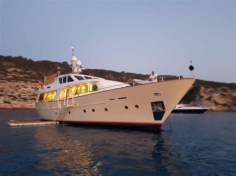 2004 Benetti Sail Division 82 Moteur Bateau à Vendre - www.yachtworld.fr