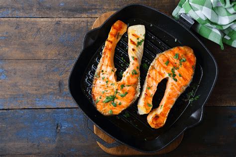 The 3 Best Grill Pans For An Indoor Sear, Chosen By A Chef