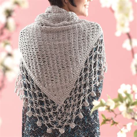 Patons Lace Edge Shawl Free Crochet Pattern | Lyns Crafts