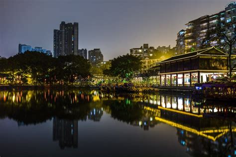 Liwan lake park at night editorial stock image. Image of guangzhou ...