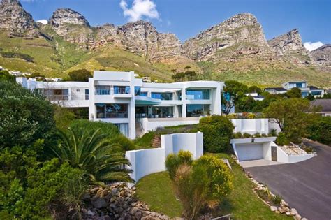 Hollywood Mansion | Camps Bay - ComeToCapeTown.com